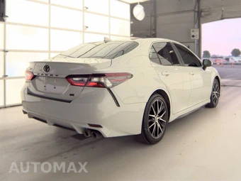 2024 Toyota Camry SE - miniatura 4