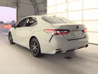 2024 Toyota Camry SE - miniatura 6