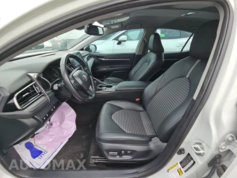 2024 Toyota Camry SE - miniatura 7