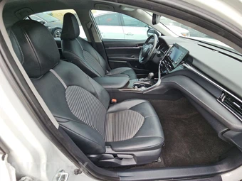 2024 Toyota Camry SE - miniatura 8