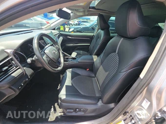 2024 Toyota Camry SE - miniatura 7