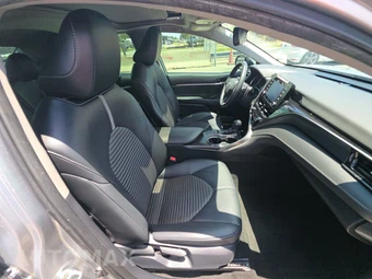 2024 Toyota Camry SE - miniatura 8