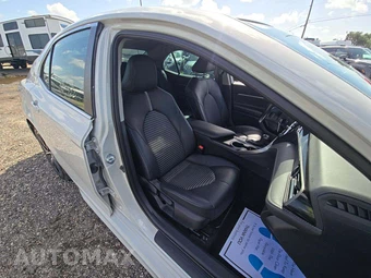 2024 Toyota Camry SE - miniatura 15