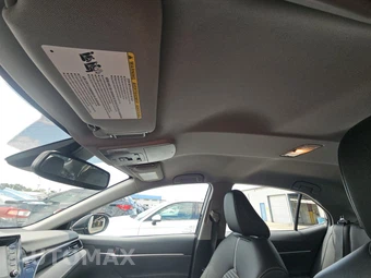 2024 Toyota Camry SE - miniatura 17