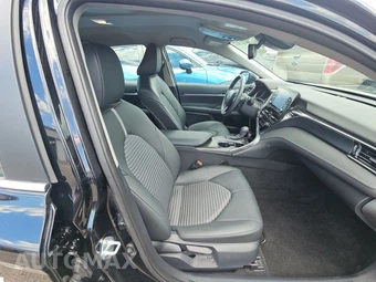 2024 Toyota Camry SE - miniatura 8