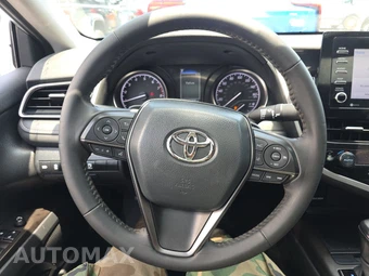 2024 Toyota Camry SE - miniatura 10