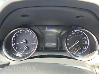 2024 Toyota Camry SE - miniatura 12