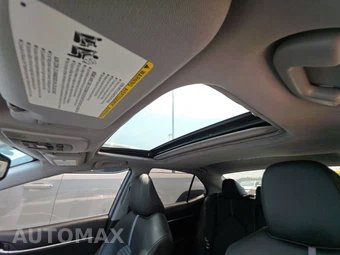 2024 Toyota Camry SE - miniatura 18