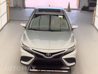 2024 Toyota Camry SE - miniatura 2