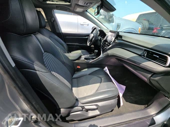 2024 Toyota Camry SE - miniatura 8