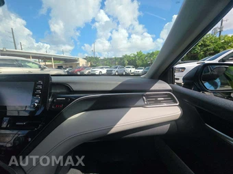 2024 Toyota Camry SE - miniatura 19