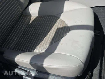 2024 Toyota Camry SE - miniatura 26