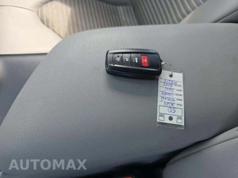 2024 Toyota Camry SE - miniatura 8