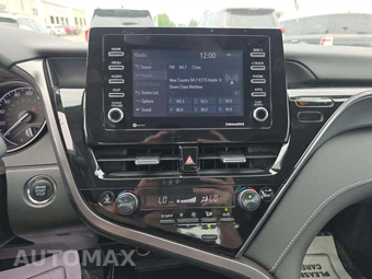 2024 Toyota Camry SE - miniatura 7