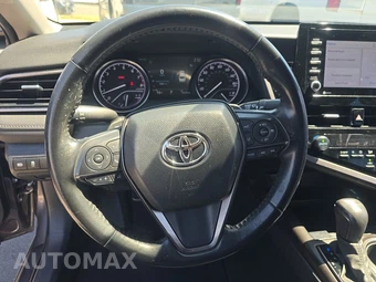 2024 Toyota Camry SE - miniatura 10