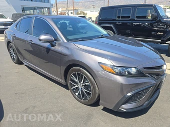 2024 Toyota Camry SE - miniatura 3
