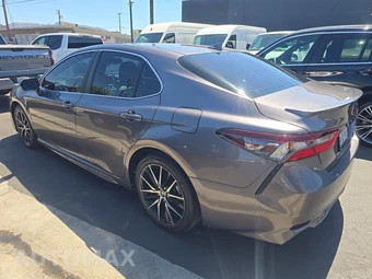 2024 Toyota Camry SE - miniatura 6