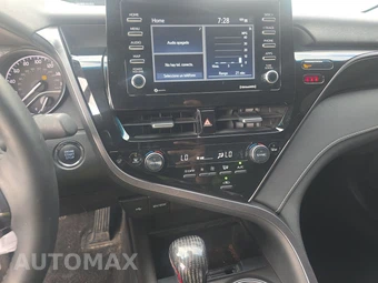 2024 Toyota Camry SE - miniatura 11