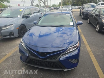 2024 Toyota Camry SE - miniatura 2
