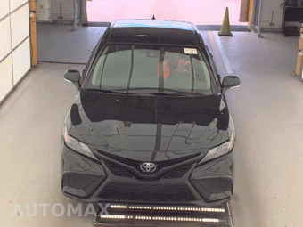 2024 Toyota Camry SE - miniatura 2