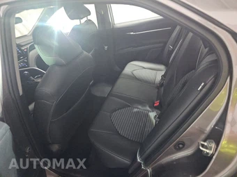 2024 Toyota Camry SE Nightshade - miniatura 13