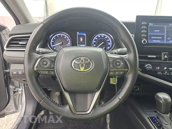 2024 Toyota Camry SE Nightshade - miniatura 10