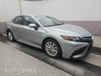 2024 Toyota Camry SE Nightshade - miniatura 3