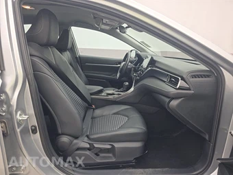 2024 Toyota Camry SE Nightshade - miniatura 8
