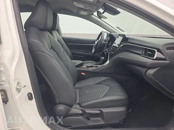 2024 Toyota Camry SE Nightshade - miniatura 8