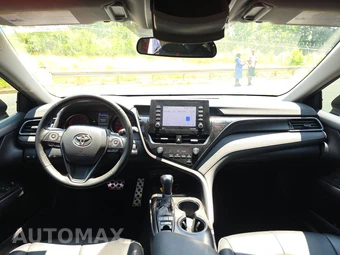 2024 Toyota Camry TRD - miniatura 11