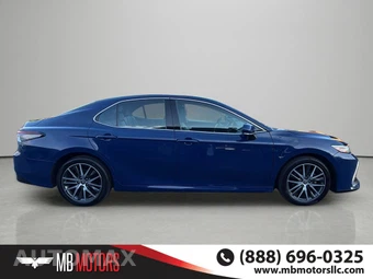 2024 Toyota Camry XLE - miniatura 5