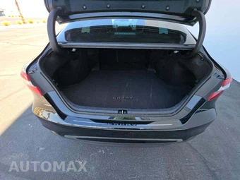 2024 Toyota Camry XLE - miniatura 11