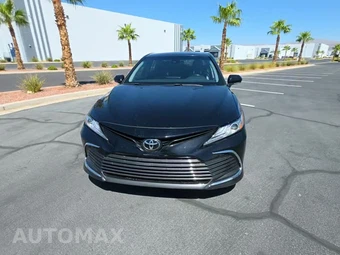 2024 Toyota Camry XLE - miniatura 2