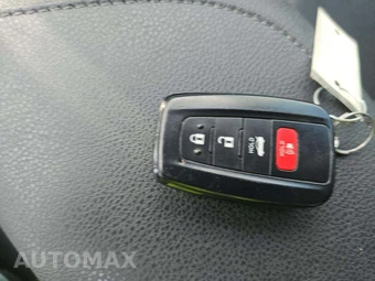 2024 Toyota Camry XLE - miniatura 8