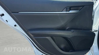 2024 Toyota Camry XLE - miniatura 13