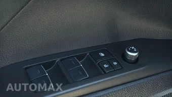 2024 Toyota Camry XLE - miniatura 17