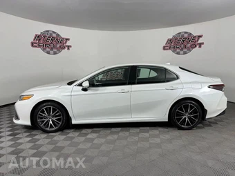2024 Toyota Camry XLE - miniatura 4