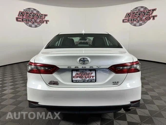 2024 Toyota Camry XLE - miniatura 6