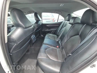 2024 Toyota Camry XLE - miniatura 13