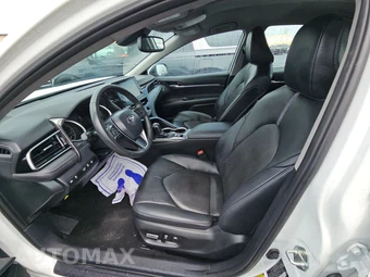 2024 Toyota Camry XLE - miniatura 7
