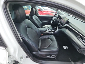 2024 Toyota Camry XLE - miniatura 8