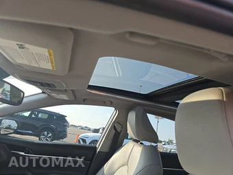 2024 Toyota Camry XLE - miniatura 17