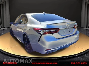 2024 Toyota Camry XSE - miniatura 4