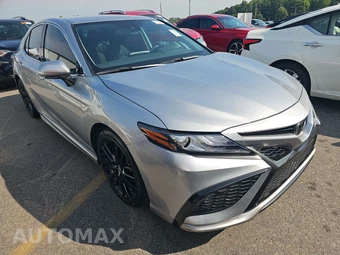2024 Toyota Camry XSE - miniatura 3