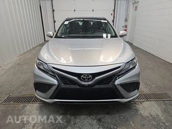 2024 Toyota Camry XSE - miniatura 2