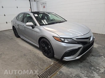 2024 Toyota Camry XSE - miniatura 3