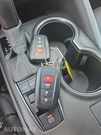 2024 Toyota Camry XSE - miniatura 21
