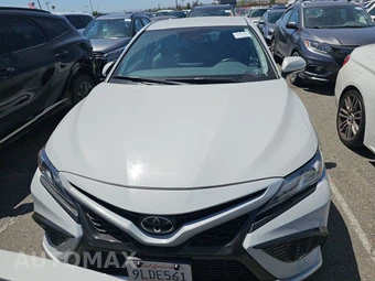 2024 Toyota Camry XSE - miniatura 2