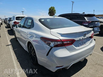 2024 Toyota Camry XSE - miniatura 6