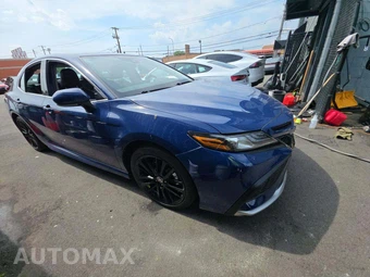 2024 Toyota Camry XSE - miniatura 4